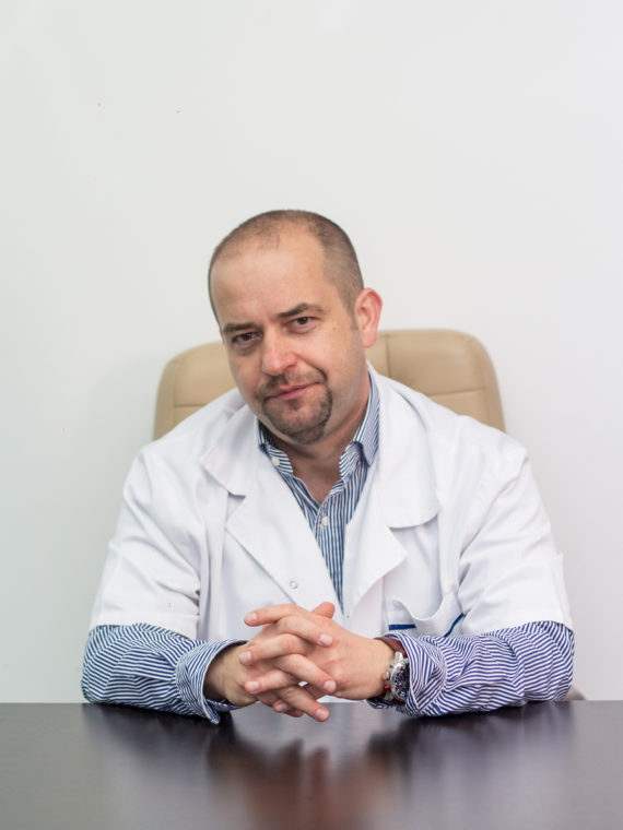 DR. CRISTIAN VOIA
